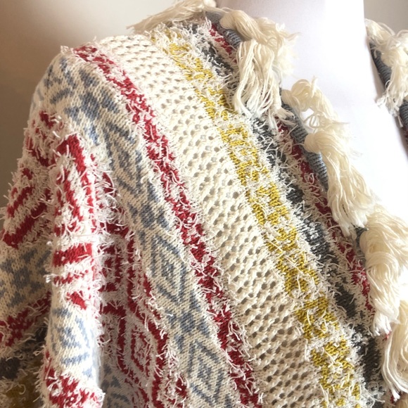 Cabi Siesta Fringe Ponch Style 5001 New With Tags - Picture 4 of 6